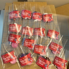 チョコエッグ　ハローキティコラボの画像