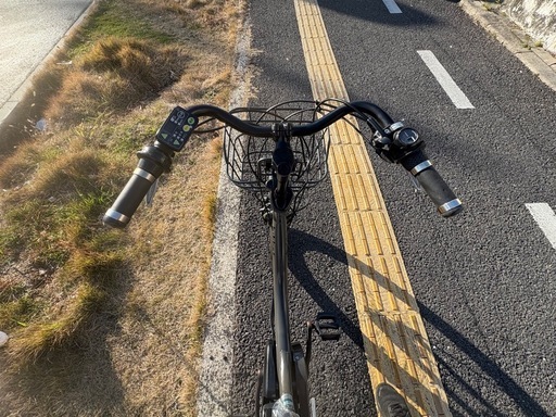 中古20インチブリヂストン電動アシスト自転車　8.7Ah 大阪