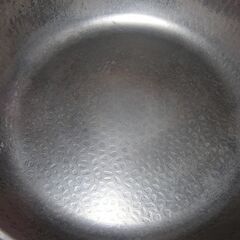 ２８ｃｍ深型鉄フライパン（窒化加工）（底部変形あり中古）の画像