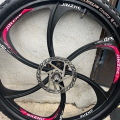 26インチ自転車タイヤ&ホイール🍉プロフ必要の画像
