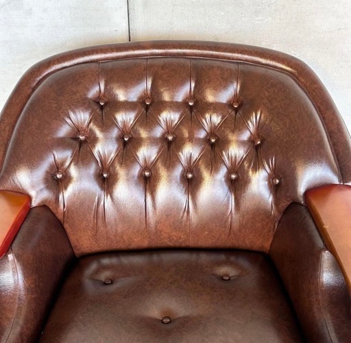 オンライン ✦70s✦チェスターフィールド調 PUレザー 1人掛けソファ