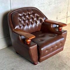 ✦70s✦チェスターフィールド調 PUレザー 1人掛けソファ　アンティークの画像