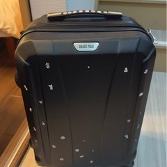 キャリーケース無料の画像