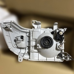 再販ランクル70用純正ヘッドライト2015年3月〜2022年3月まで使用の画像