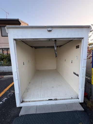 【値下げ：鍵付き】トラックコンテナ倉庫(倉庫、防災用品、農機具、バイク保管、作業所他)
