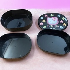 KFC  キティ 三段重 おせち ケースの画像