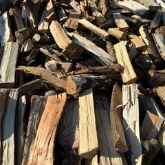 4000円在庫限り。広葉樹ミックス乾燥薪、1台のみの画像