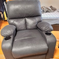 リクライニングソファーの画像