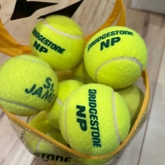 テニスボールの画像