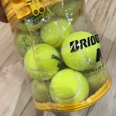 テニスボールの画像