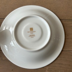 GIVENCHY（ジバンシィ）ティーカップ＆ソーサー セット×1組　年末年始対応・1/5までの画像