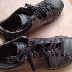 スタン・スミス　28cm　黒　アディダス　スニーカー　adidasの画像