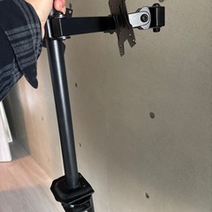 デュアルモニターアームの画像