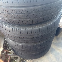 195/65R15 ヴォクシー
の画像