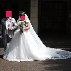 現地にこられる方限定！ 総額20万円！格安！ウエディングドレス（パニエ含）＆ベール  大きいサイズ 10L相当 24号、25号、26号、27号、28号 の画像