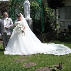 現地にこられる方限定！ 総額20万円！格安！ウエディングドレス（パニエ含）＆ベール  大きいサイズ 10L相当 24号、25号、26号、27号、28号 の画像