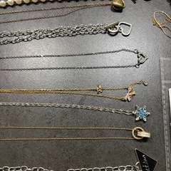 イヤリング ネックレス ブレスレット たいりょ大量の画像