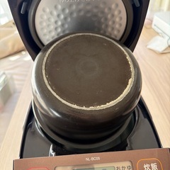 象印　炊飯器　3合　NL-BC05の画像