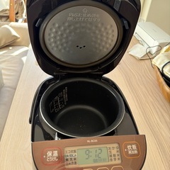 象印　炊飯器　3合　NL-BC05の画像