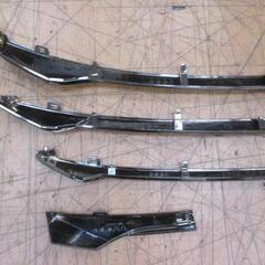 HONDA オデッセイ アブソルート/RC系 中期 純正メッキグリルガーニッシュの画像