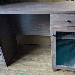 デスク＆ワークチェアの画像