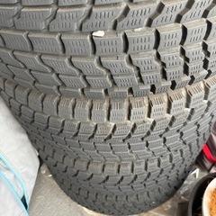 ハマーH2 スタッドレスタイヤの画像