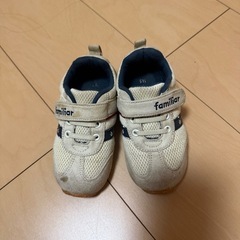 familiar、ニューバランス靴の画像