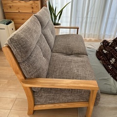 【無料】3人がけブラウンソファの画像