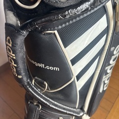 adidas キャディーバッグの画像