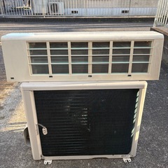 東芝ルームエアコン　2019年　RAS-2219TMの画像