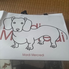 新品　Mardi Mercredi Tシャツの画像