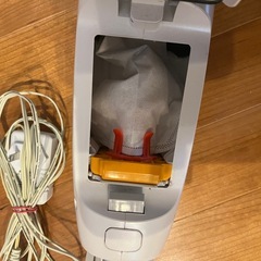 アイリスオーヤマ　紙パック式掃除機の画像