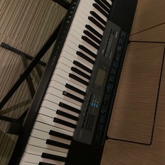 電子ピアノの画像