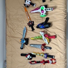 【正月まとめ売り】宝の山をお子様へのサプライズに！仮面ライダー戦隊系　の画像