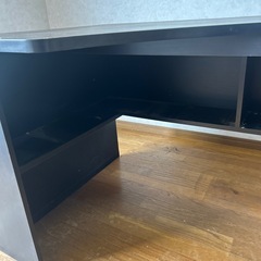 パソコンデスクの画像