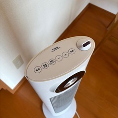 縦型スリム電気ストーブの画像