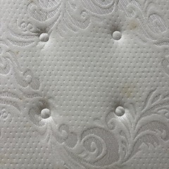 【お譲り先決定】ダブルベッド+マットレスの画像