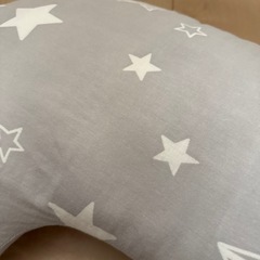 授乳クッション中古の画像