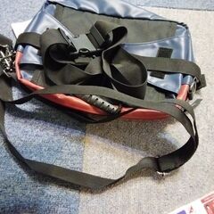 新品　ゴールドウィン　2wayバッグ　ウエストポーチ　ショルダーバッグ　持ち手ありの画像