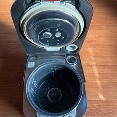 パナソニック スチーム&可変圧力IHジャー炊飯器 SR-SPA185 一升炊き　中古の画像