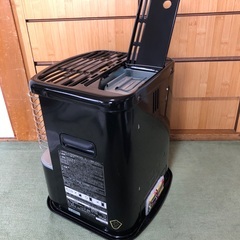 石油ストーブ　グリーンウッド　3.2L  GKP-P243N   反射式ストーブの画像