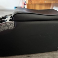 NOAHセンターコンソールボックスの画像