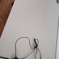 昇降デスクの画像