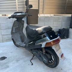 アドレス50 実働 バッテリー新品交換 セル始動OK 即日の配送も可能ですのでご相談ください 軽くて速い2ストマシン 原付　の画像