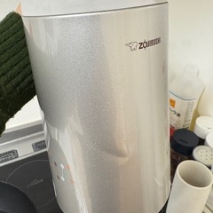 保温ポットの画像