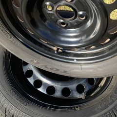 鉄チンホイル付きスタッドレスタイヤ
 の画像