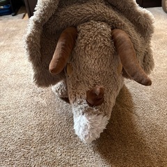 ぬいぐるみ　トリケラトプス　の画像