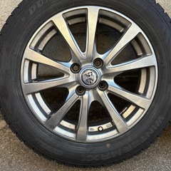 スタッドレスタイヤ（アルミ付き）の画像