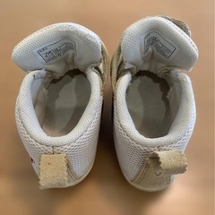 asics スニーカー　すくすく　ベージュ　11.5cmの画像