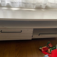 テレビボードの画像